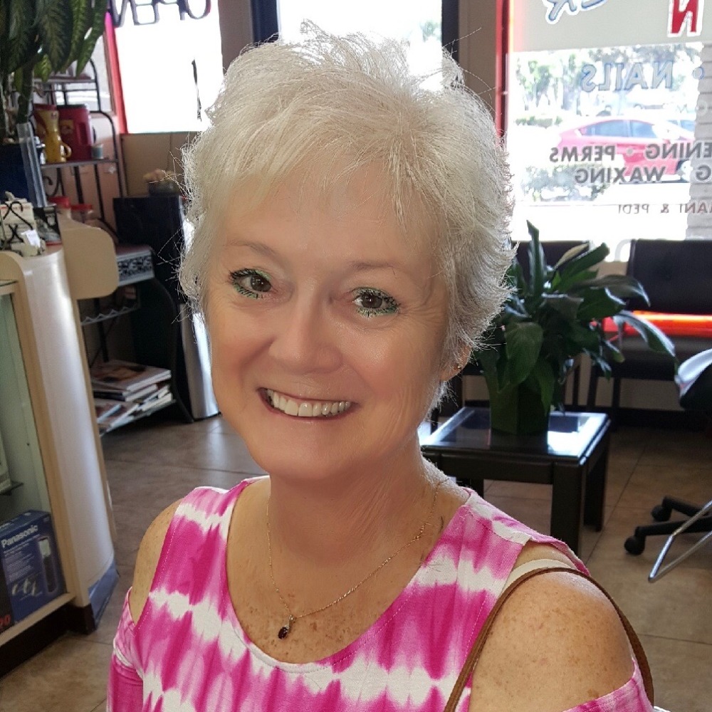Meet your Posher, Julie